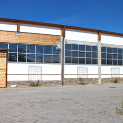 Metallvordach und -zubehör im Reitgelände Metallvordach und -zubehör im Reitgelände