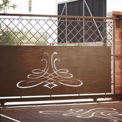 Modernes schmiedeeisernes Tor Modernes schmiedeeisernes Tor