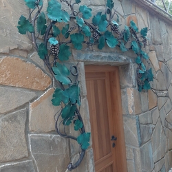 Außenleuchte, geschmiedet wie eine Rebe – stilvolle Wandleuchte Außenleuchte, geschmiedet wie eine Rebe – stilvolle Wandleuchte