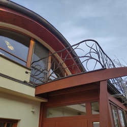 Verzweigtes Geländer – außergewöhnliches Geländer mit natürlichem Design Verzweigtes Geländer – außergewöhnliches Geländer mit natürlichem Design