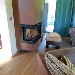 Einfamilienhaus in industriellen Stil ergänzt mit handgefertigten Kunststücken aus Atelier für Design und Kunst UKOVMI Einfamilienhaus in industriellen Stil ergänzt mit handgefertigten Kunststücken aus Atelier für Design und Kunst UKOVMI