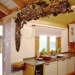 Geschmiedetes Zubehör mit Eichenmotiv Geschmiedetes Zubehör mit Eichenmotiv