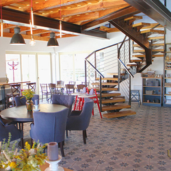 Geschmiedetes Zubehör für die Restaurants im industriellen Stil Geschmiedetes Zubehör für die Restaurants im industriellen Stil