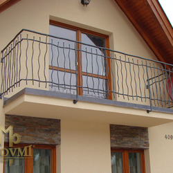 Handgeschmiedetes Geländer am Ferienhaus – Muster Oma Handgeschmiedetes Geländer am Ferienhaus – Muster Oma