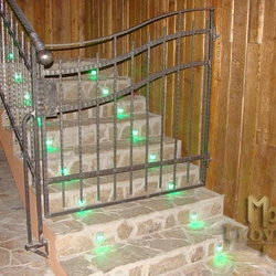 Interieur eingerichtet in Zusammenarbeit mit Dipl.-Architekt Ing. Ján Kromka – Geländer und Pforte für die Treppe Interieur eingerichtet in Zusammenarbeit mit Dipl.-Architekt Ing. Ján Kromka – Geländer und Pforte für die Treppe