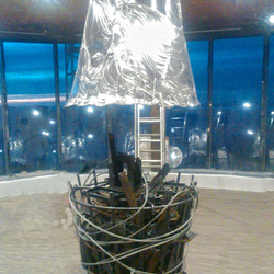 Edelstahlkamin – umgeschmolzene Geschichte – Rotunda, Skigebiet Chopok Edelstahlkamin – umgeschmolzene Geschichte – Rotunda, Skigebiet Chopok