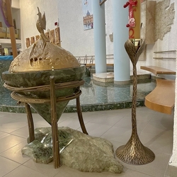 Handgeschmiedeter Kerzenhalter, der die rmisch-katholische Kirche in Preov schmckt