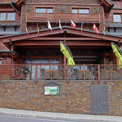 Eingangs- und Terrassengeländer – Hotel Galileo Eingangs- und Terrassengeländer – Hotel Galileo